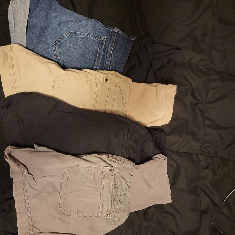 Maternity shorts